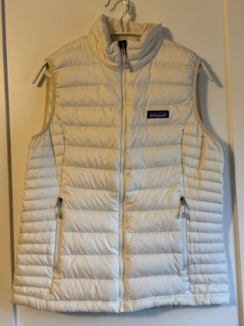 Patagonia Women's Down Filled Puffer Sweater Vest White‎ M
